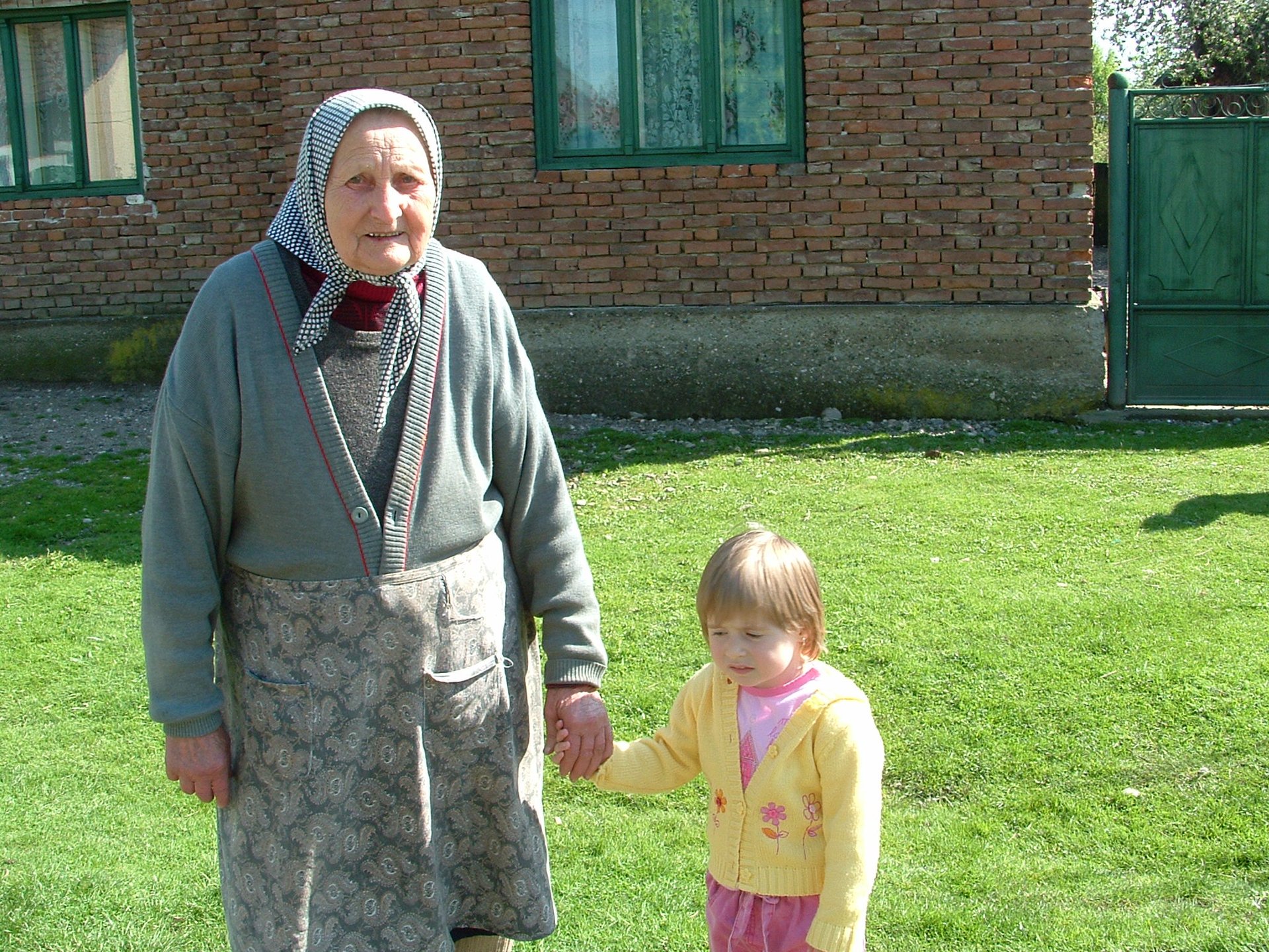 diana si mami suta 2007